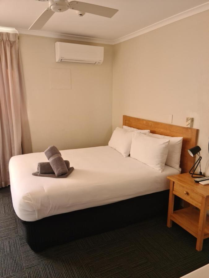 Отель Henry'S Quirindi Экстерьер фото